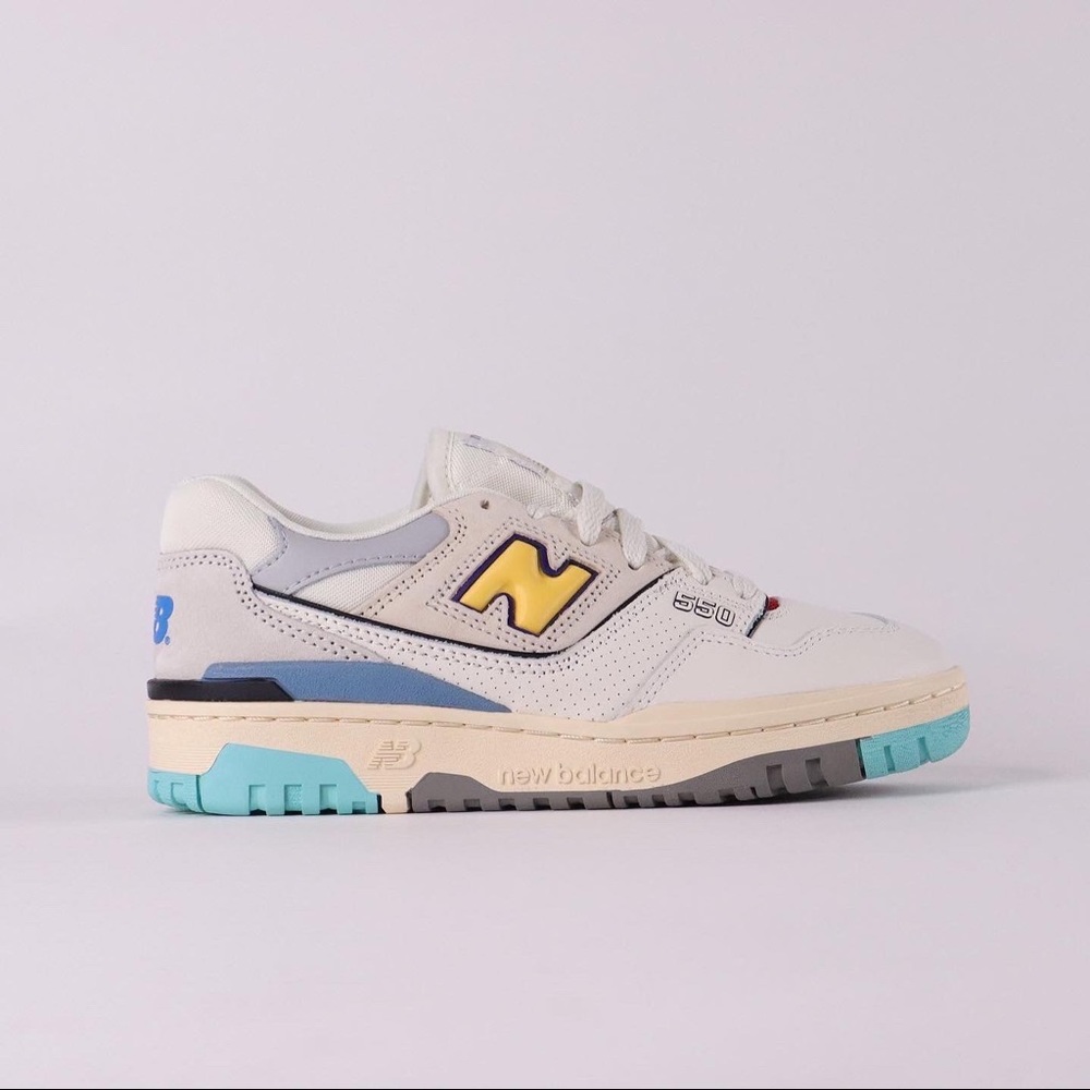NEW BALANCE 550 SEA SALT SURF